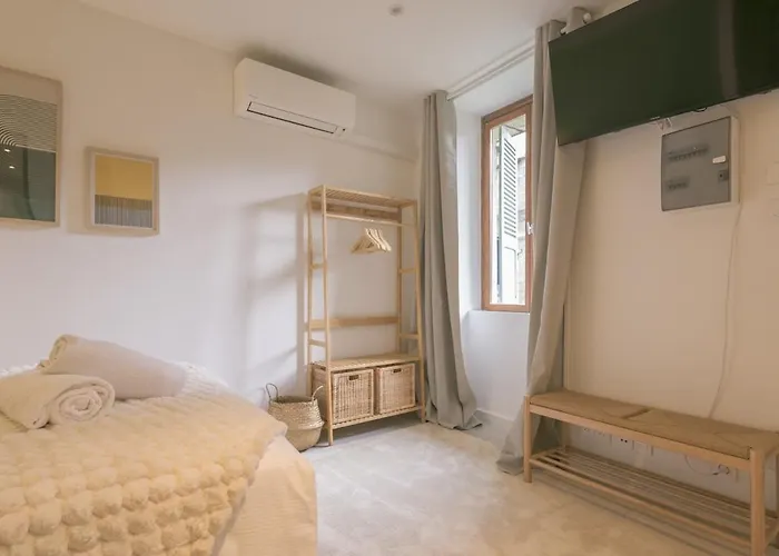 דירה Le Nid - Air Conditioning - Ground Floor בורג-אן-ברס