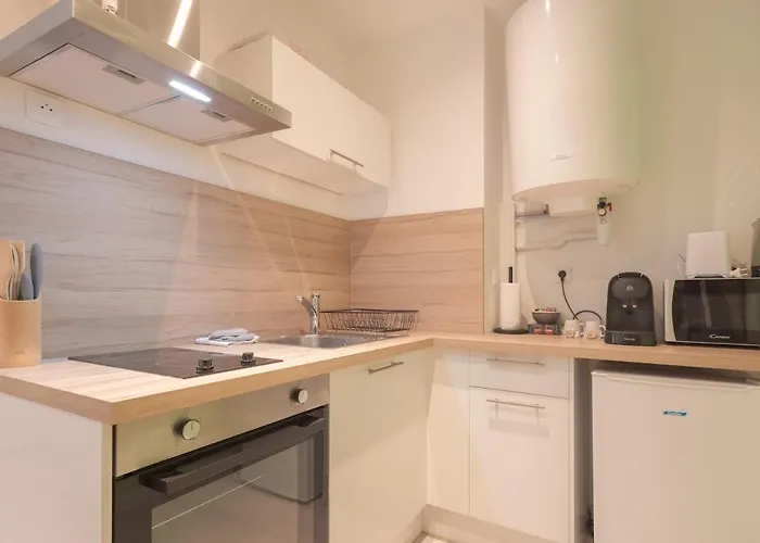 Le Nid - Air Conditioning - Ground Floor דירה